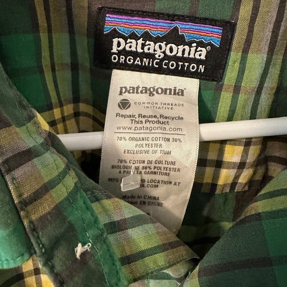 Patagonia 2XL Men’s Short Sleeve Button Up Shirt - Picture 5 of 5
